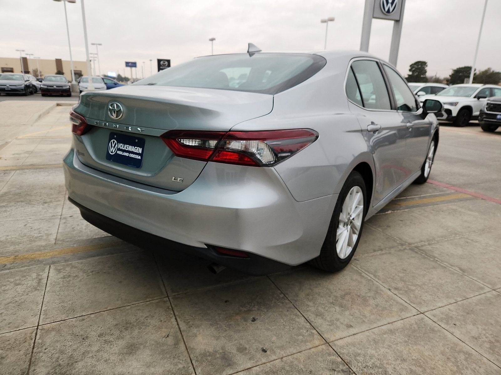 Used 2024 Toyota Camry LE image 7