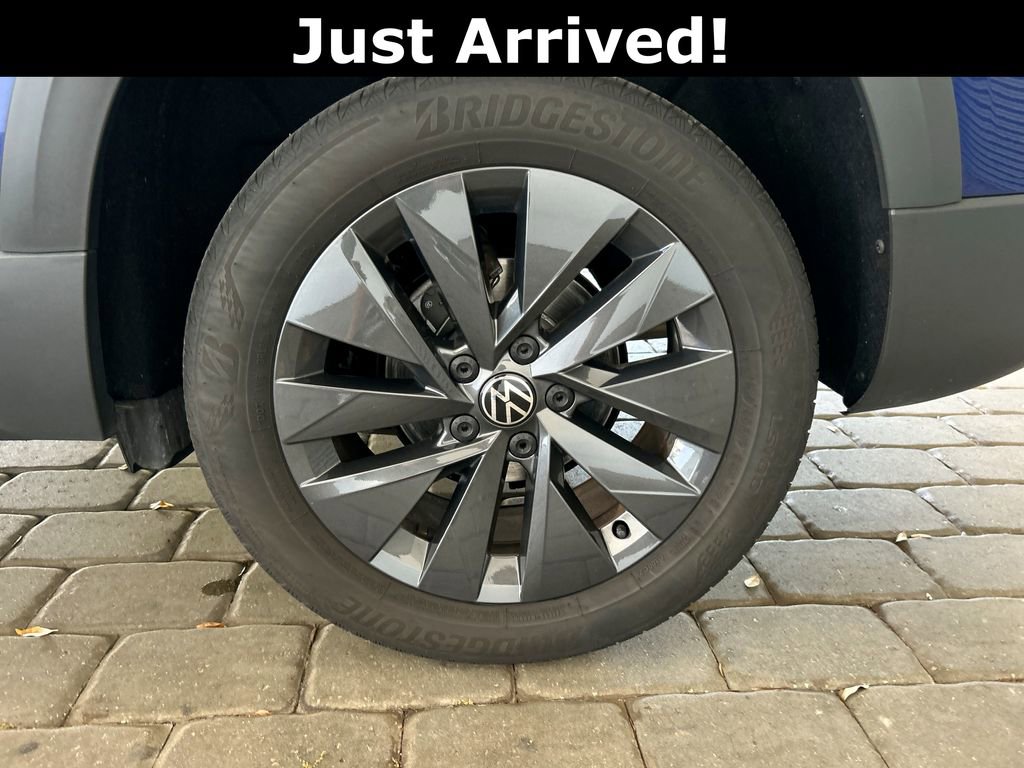 Certified 2024 Volkswagen Taos S image 35