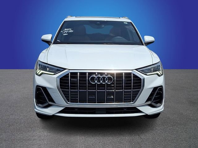 Used 2025 Audi Q3 2.0T Premium AWD/4WD image 2