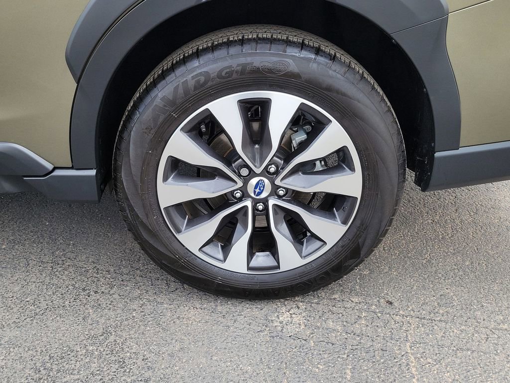 Certified 2025 Subaru Outback Limited AWD/4WD image 11