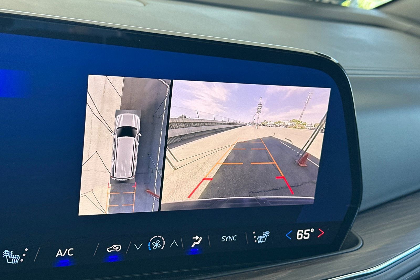 Used 2025 Chevrolet Tahoe LT AWD/4WD image 20