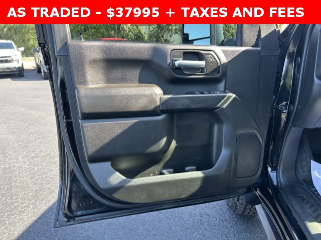 Used 2023 Chevrolet Silverado 2500 Custom w/ Custom Value Package image 12