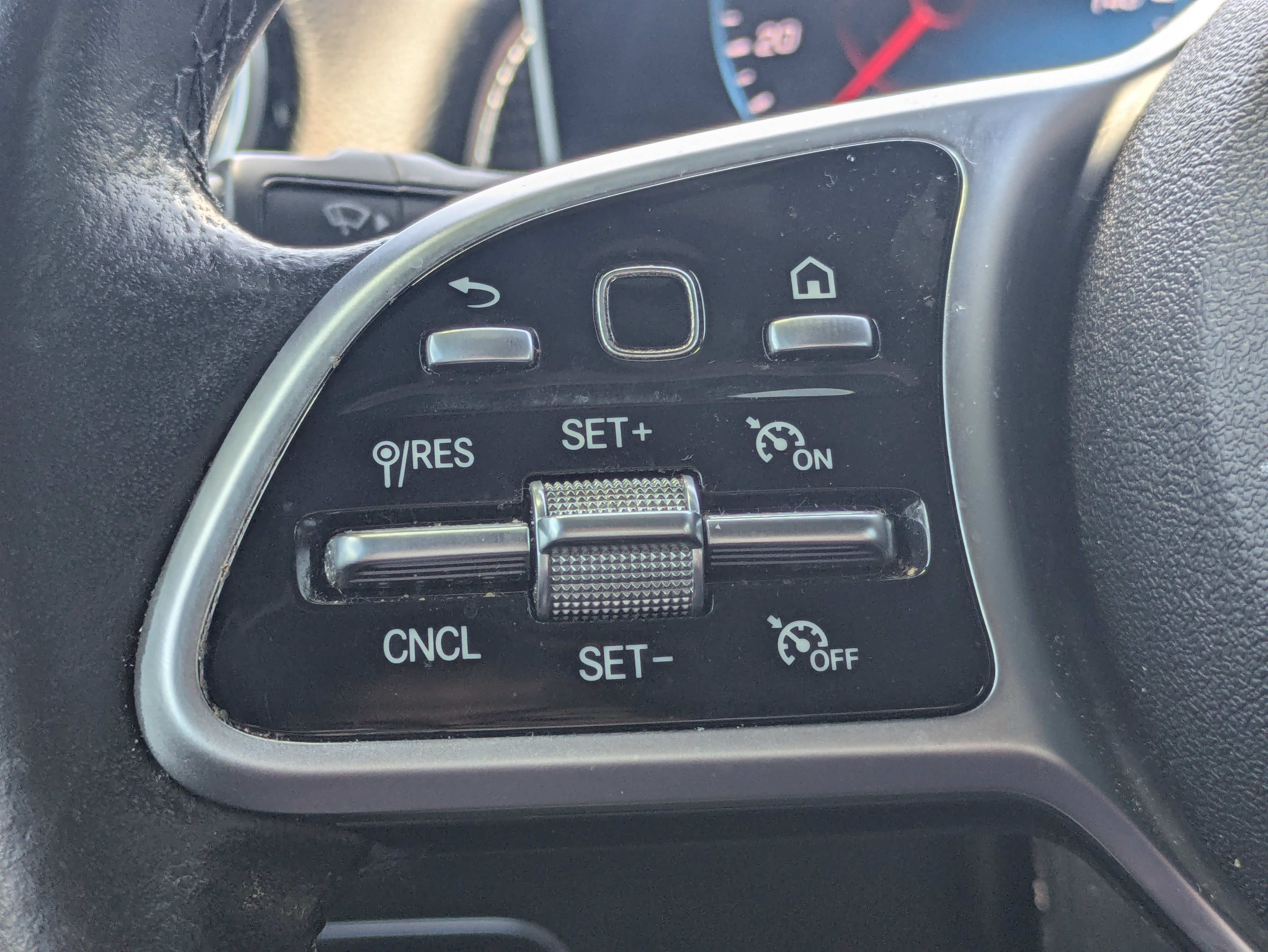 Certified 2021 Mercedes-Benz GLB 250 image 23