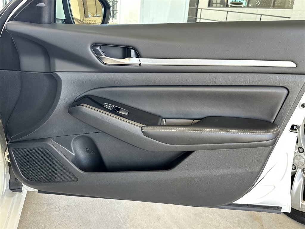 Used 2023 Nissan Altima 2.5 SV image 34