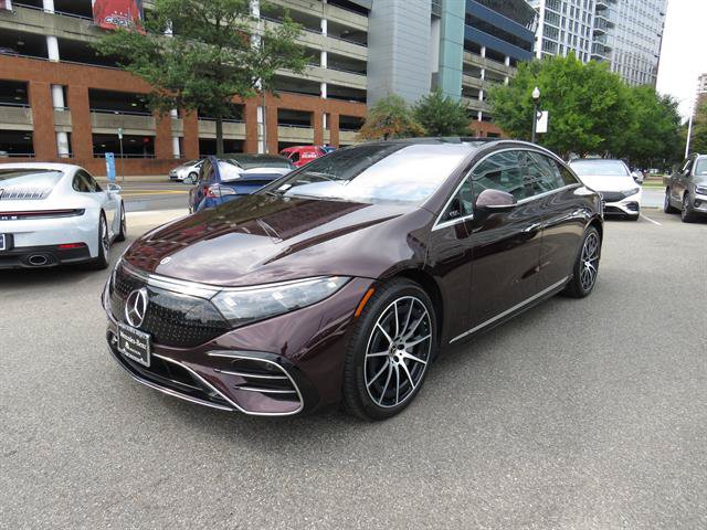 Used 2024 Mercedes-Benz EQS 580 4MATIC Sedan w/ Executive Interior Package image 1