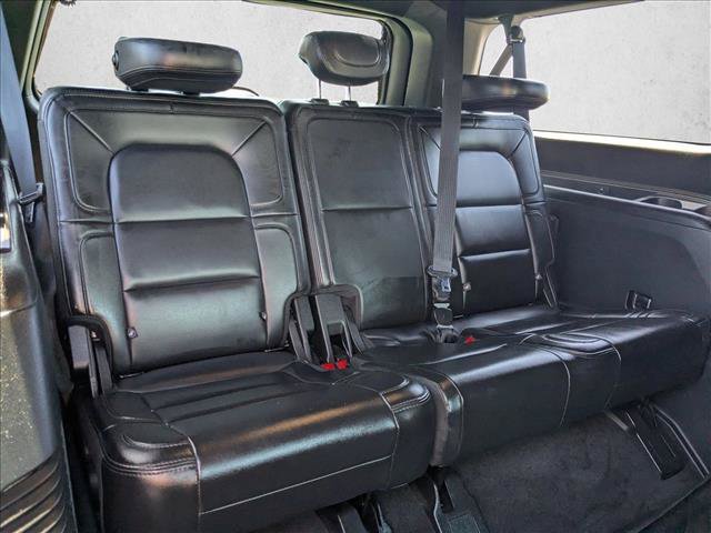 Used 2021 Lincoln Navigator L Reserve w/ Cargo Convenience Package RWD image 22