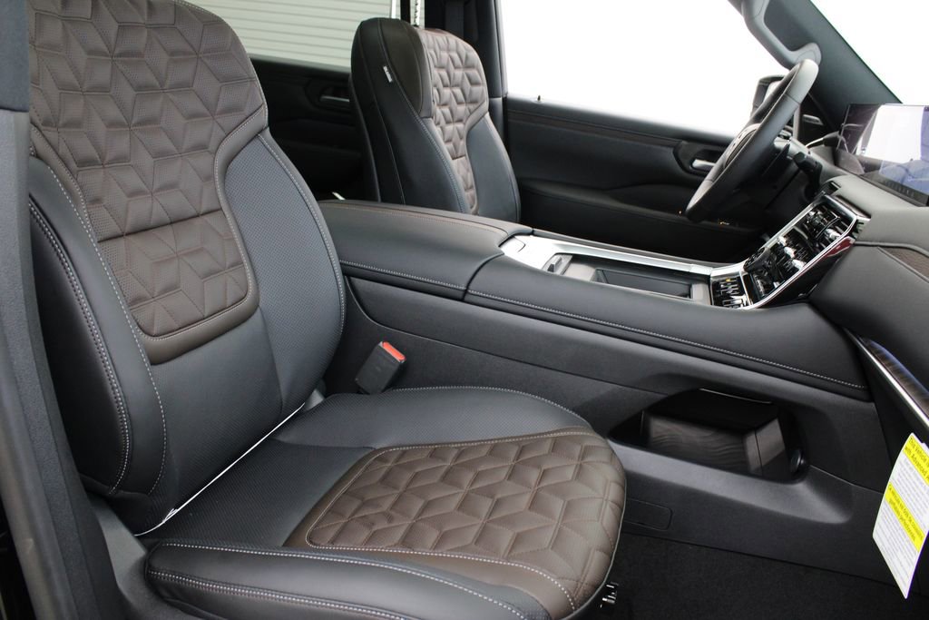 New 2026 Nissan Armada Platinum Reserve image 26