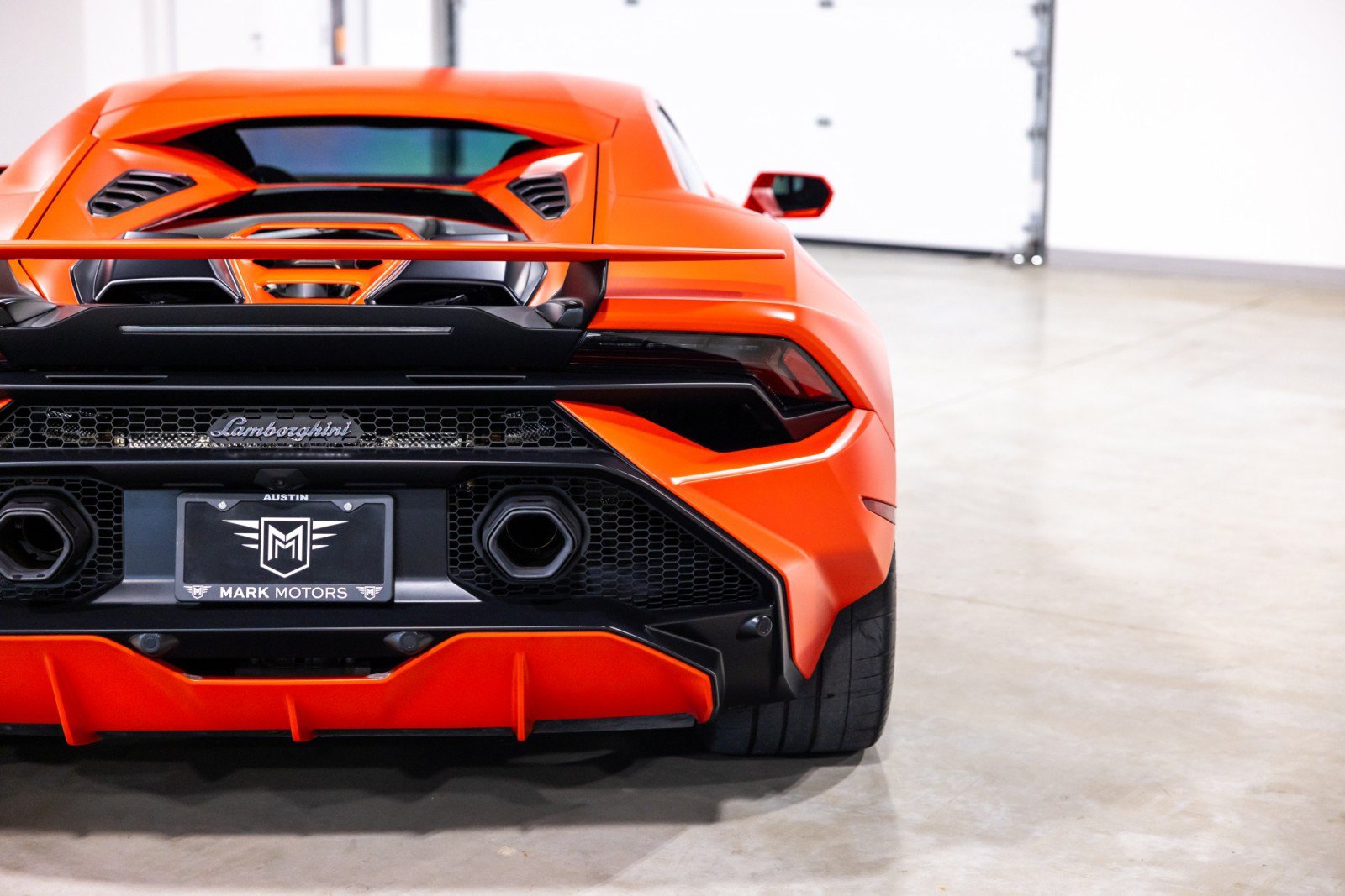 Used 2023 Lamborghini Huracan Tecnica RWD image 13
