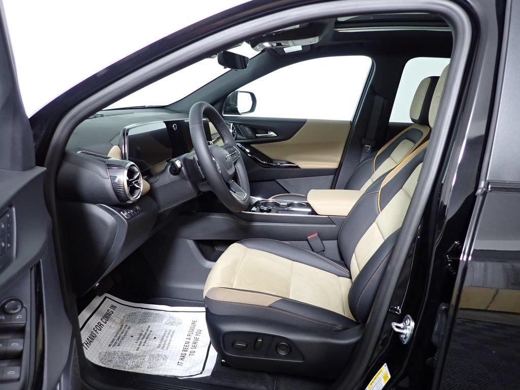 New 2026 Chevrolet Equinox ACTIV w/ Convenience Package III AWD/4WD image 22