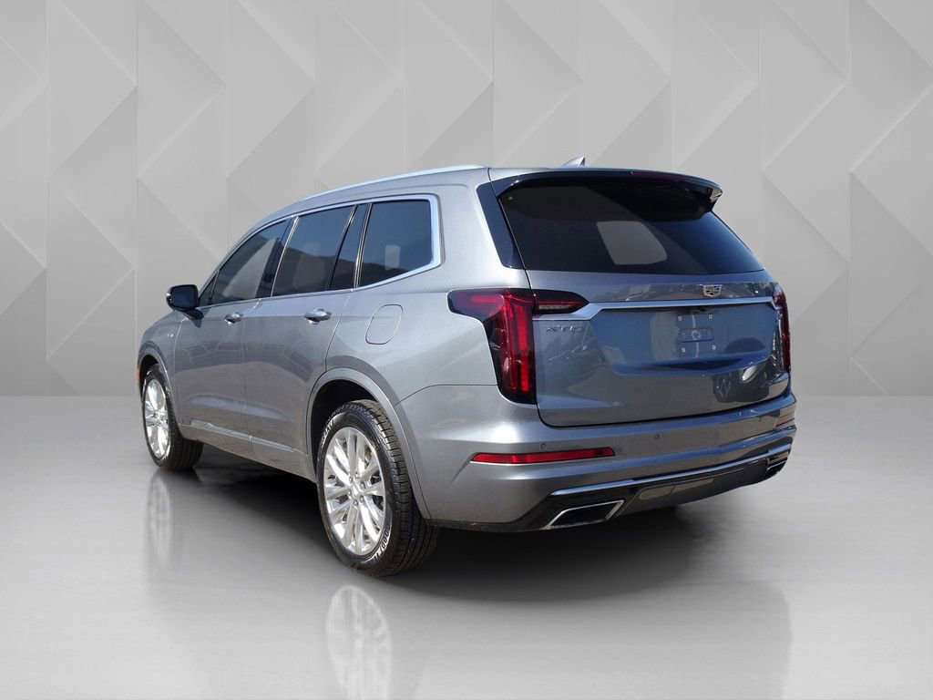 Used 2021 Cadillac XT6 Premium Luxury image 3