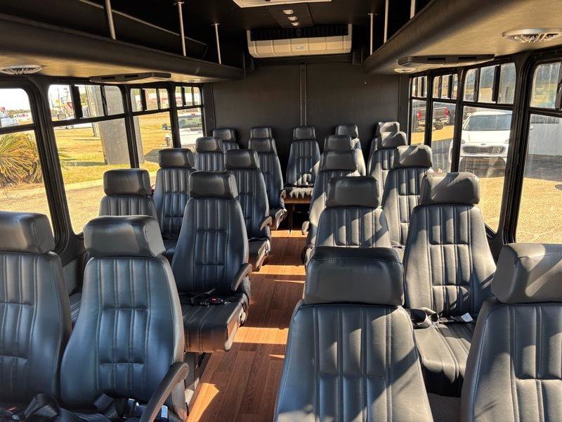 Used 2017 Ford E-450 and Econoline 450 Super Duty w/ Shuttle Bus Prep Package image 10