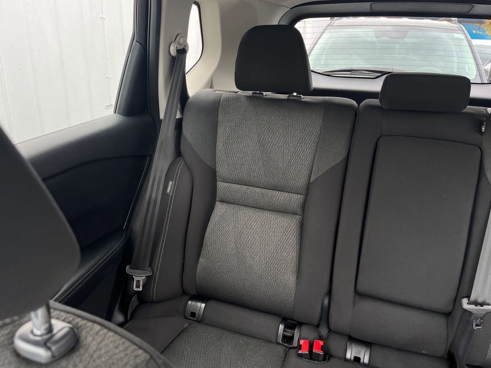Used 2025 Nissan Rogue SV FWD image 41