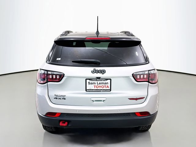 Used 2024 Jeep Compass Trailhawk image 6