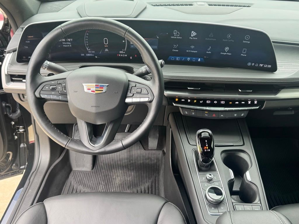 Used 2024 Cadillac XT4 Premium Luxury w/ Technology Package image 18