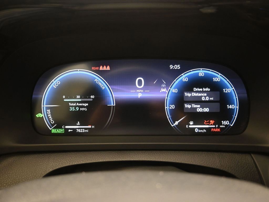 Used 2024 Toyota Crown Limited image 6