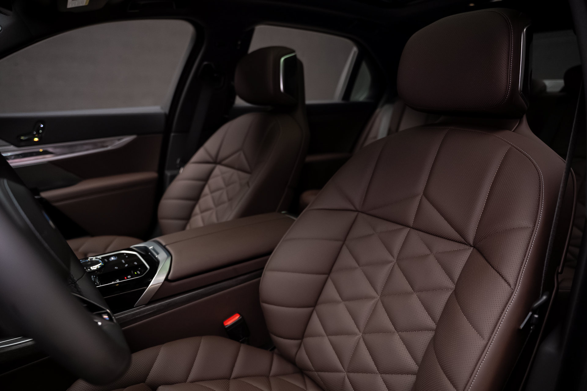 Used 2026 BMW 740i RWD image 58