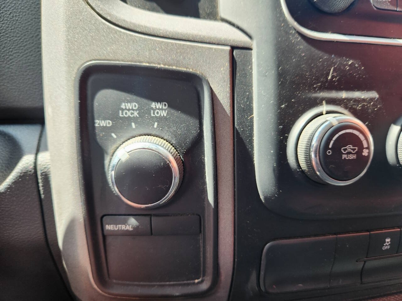 Used 2014 RAM 1500 Express AWD/4WD image 17