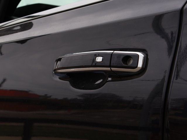 New 2026 GMC Yukon XL Elevation AWD/4WD image 26