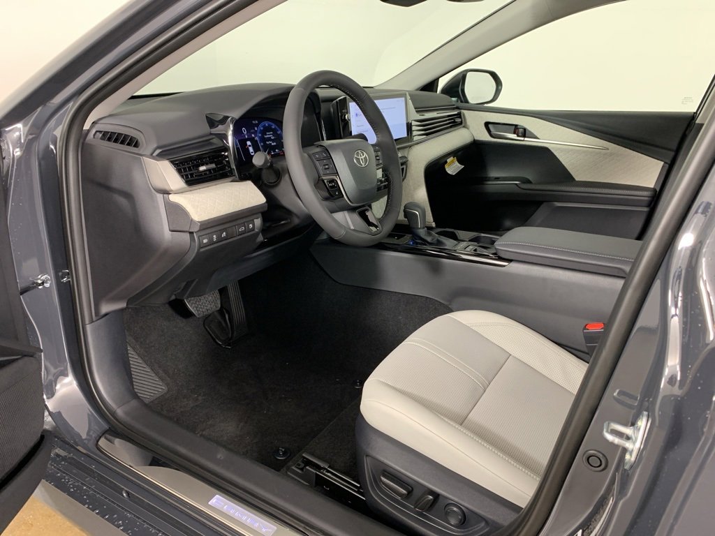 New 2026 Toyota Camry XLE image 30
