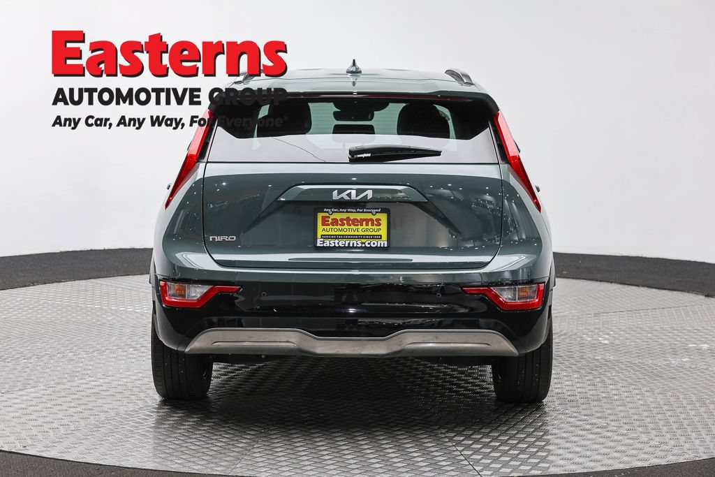 Used 2023 Kia Niro Wind w/ Wind Preserve Package FWD image 6