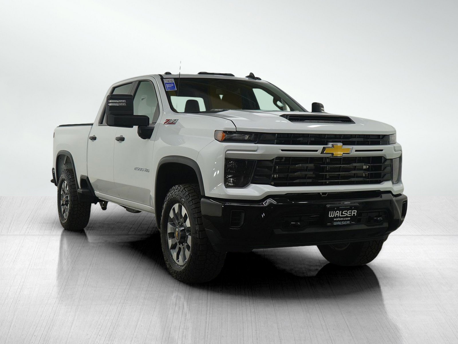 Used 2024 Chevrolet Silverado 2500 Custom w/ Custom Value Package image 8