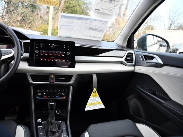 New 2026 Volkswagen Taos SEL AWD/4WD image 22