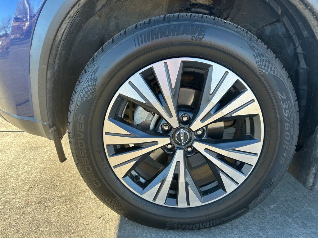 Used 2022 Nissan Rogue SV image 33