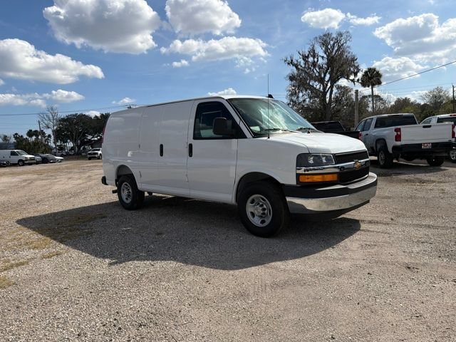 New 2026 Chevrolet Express 3500 w/ Driver Convenience Package RWD image 21