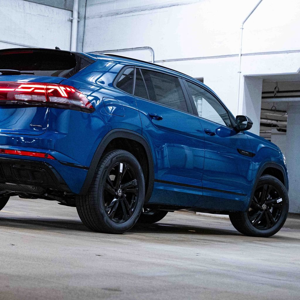 New 2026 Volkswagen Atlas Cross Sport SEL R-Line AWD/4WD image 6