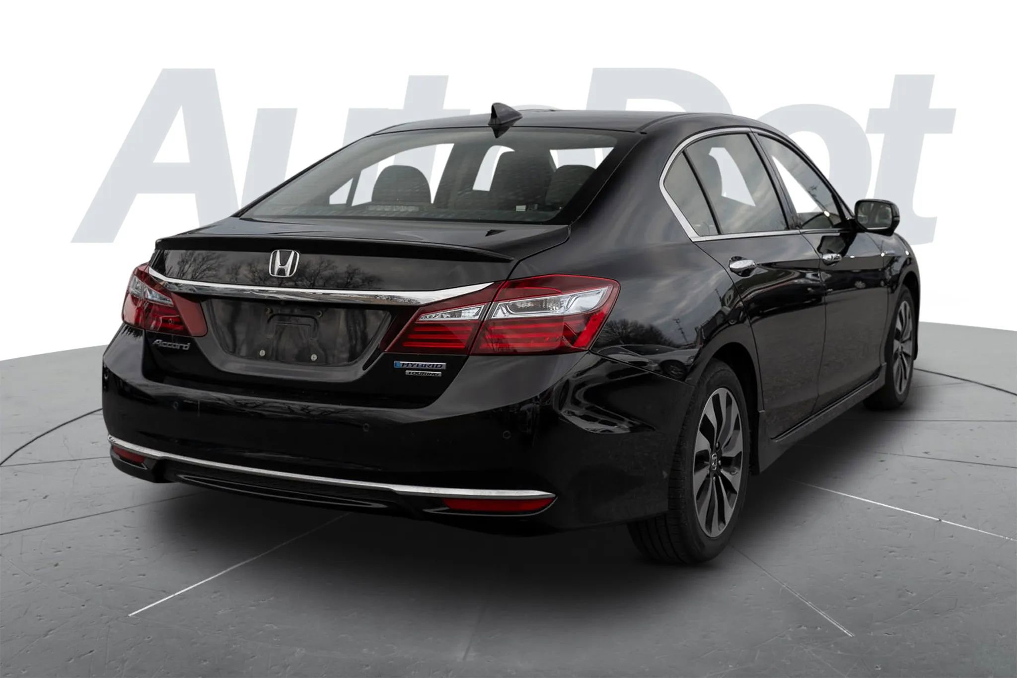 Used 2017 Honda Accord Touring image 3