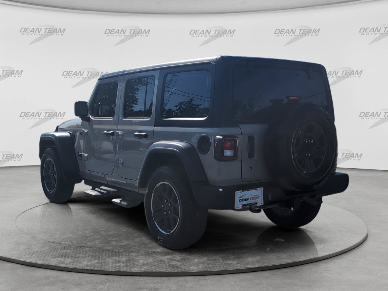Used 2022 Jeep Wrangler Unlimited Sport AWD/4WD image 5