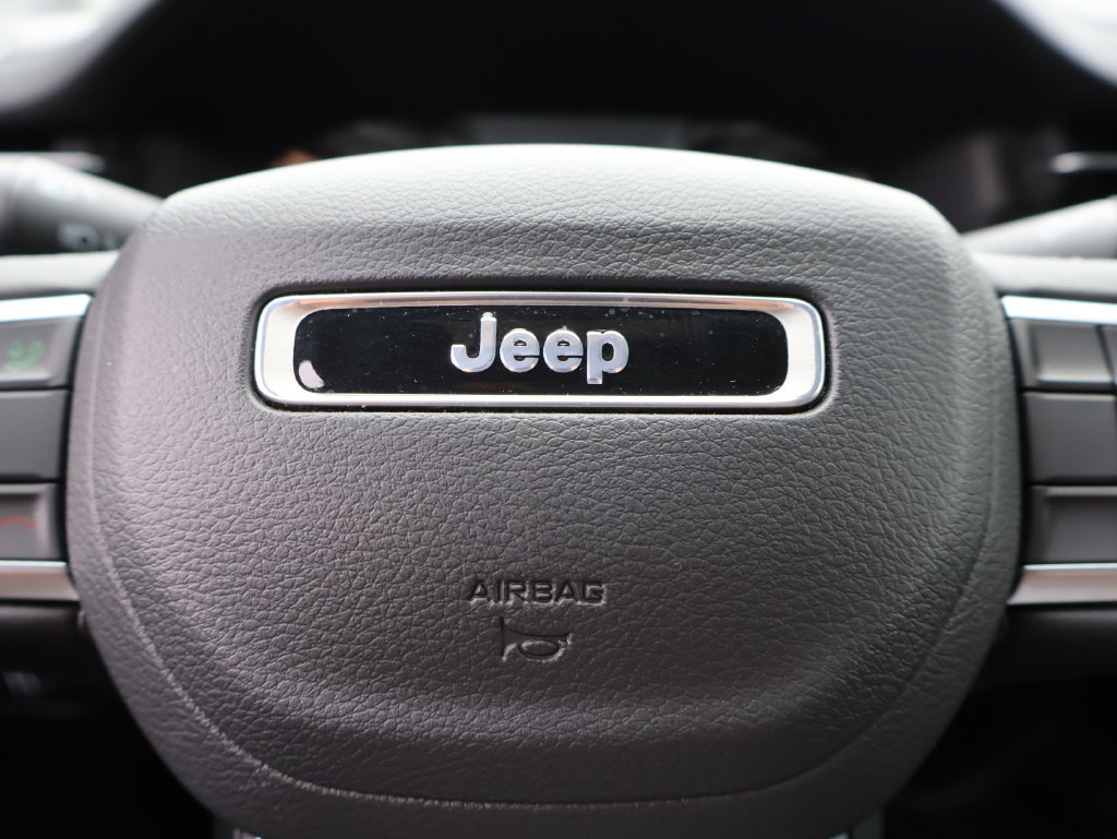 Used 2024 Jeep Compass Latitude AWD/4WD image 26