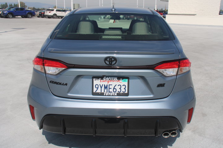 Certified 2026 Toyota Corolla SE FWD image 4
