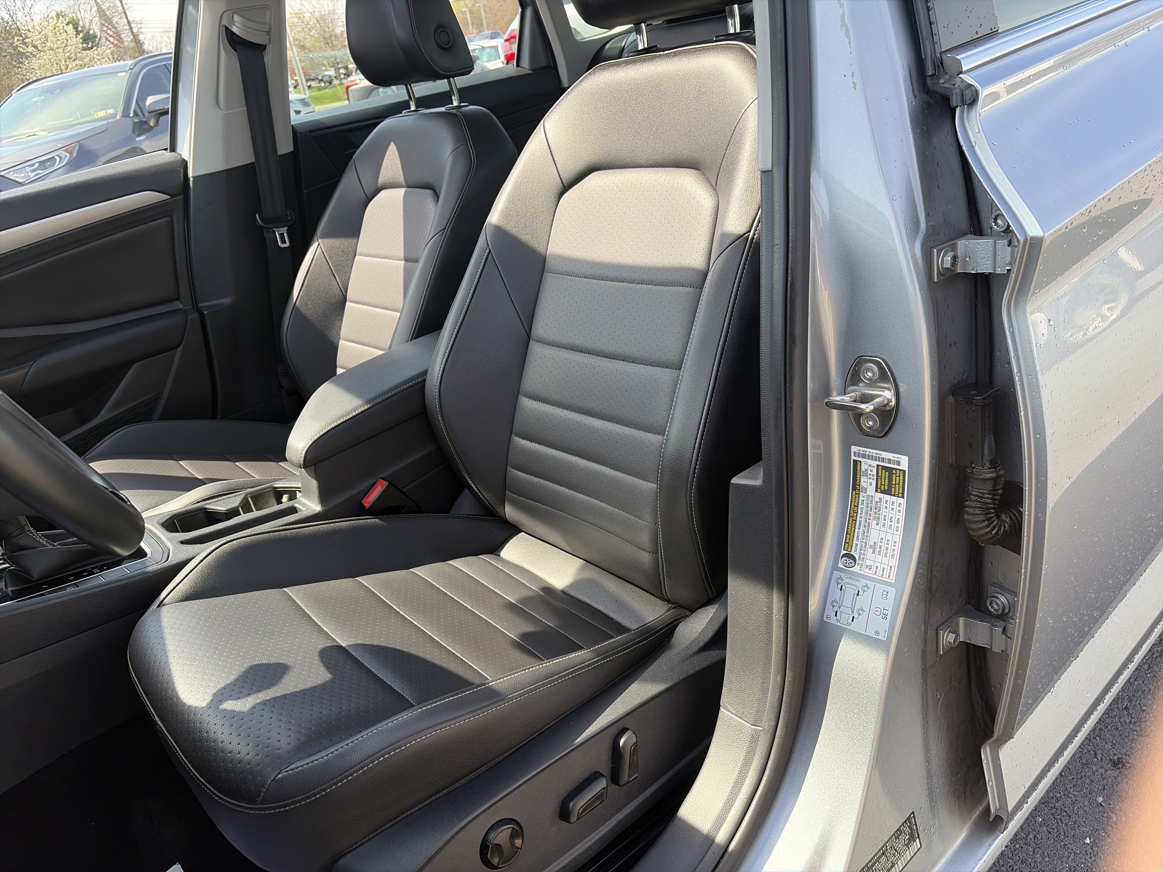 Used 2021 Volkswagen Jetta SE image 16