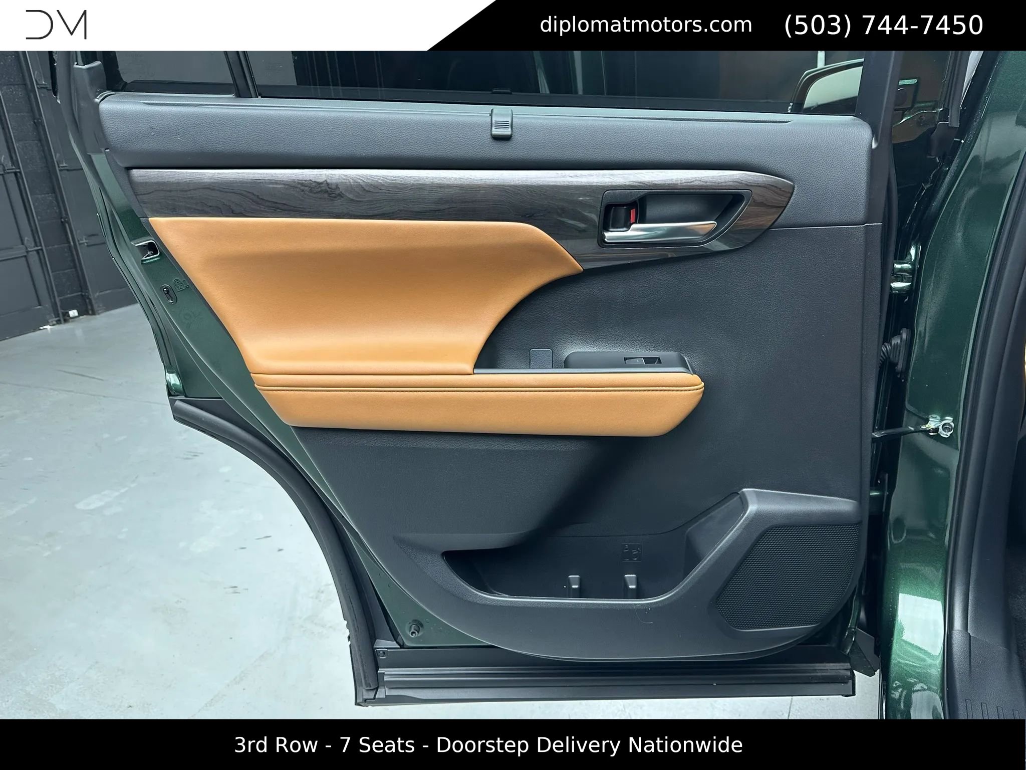 Used 2025 Toyota Highlander Platinum image 31