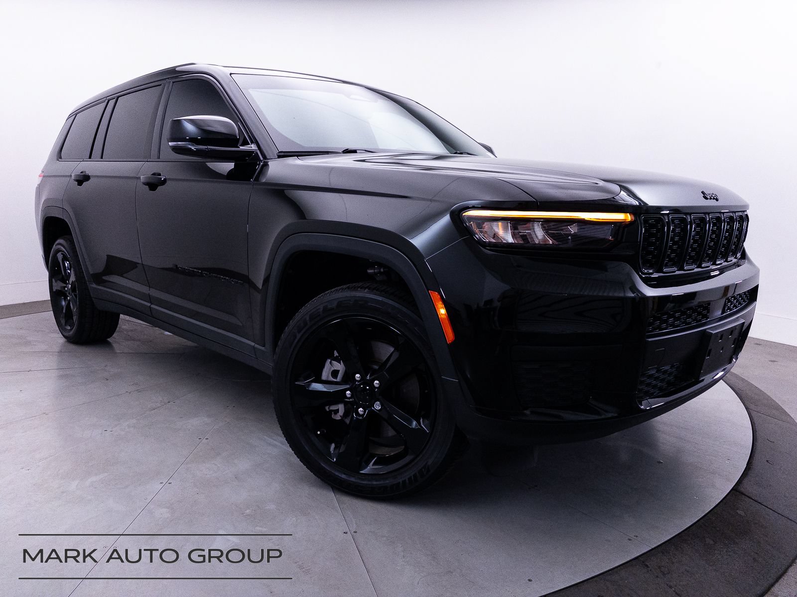 Used 2024 Jeep Grand Cherokee L Altitude