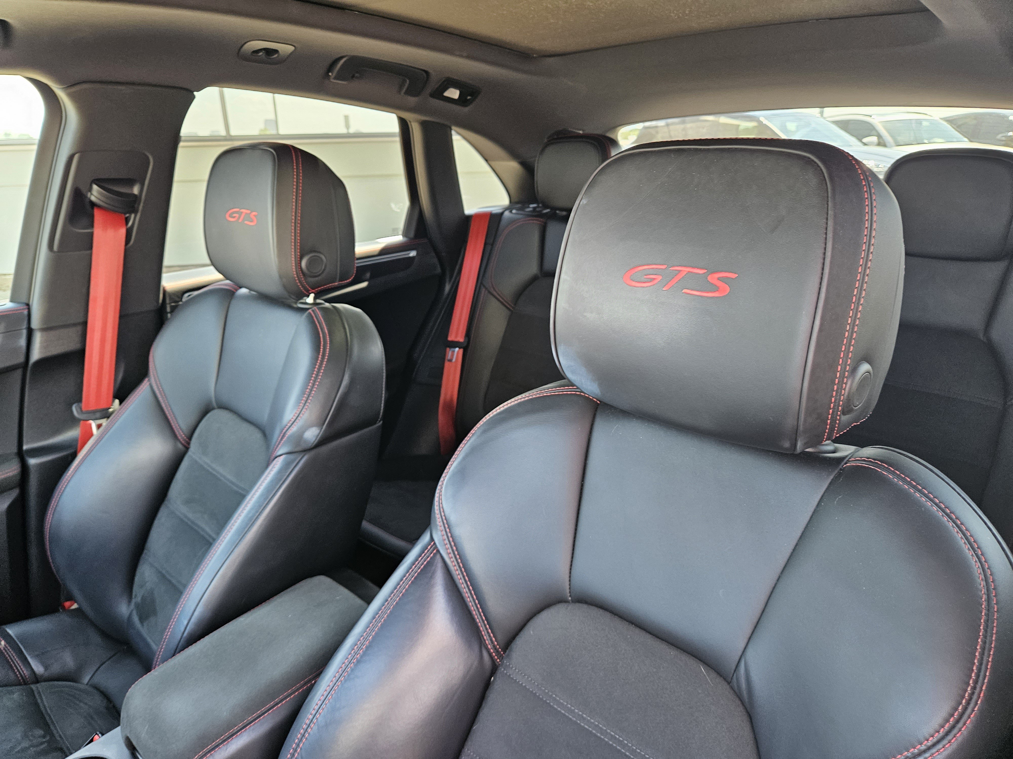 Certified 2022 Porsche Macan GTS AWD/4WD image 6