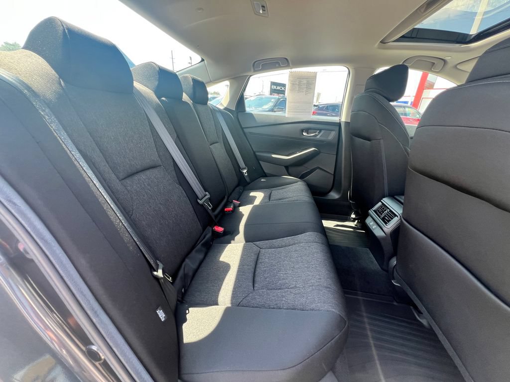 Used 2025 Honda Accord SE image 34