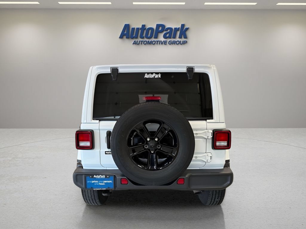 Used 2020 Jeep Wrangler Unlimited Sahara AWD/4WD image 6