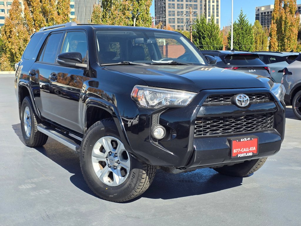 Used 2017 Toyota 4Runner SR5 Premium AWD/4WD image 2