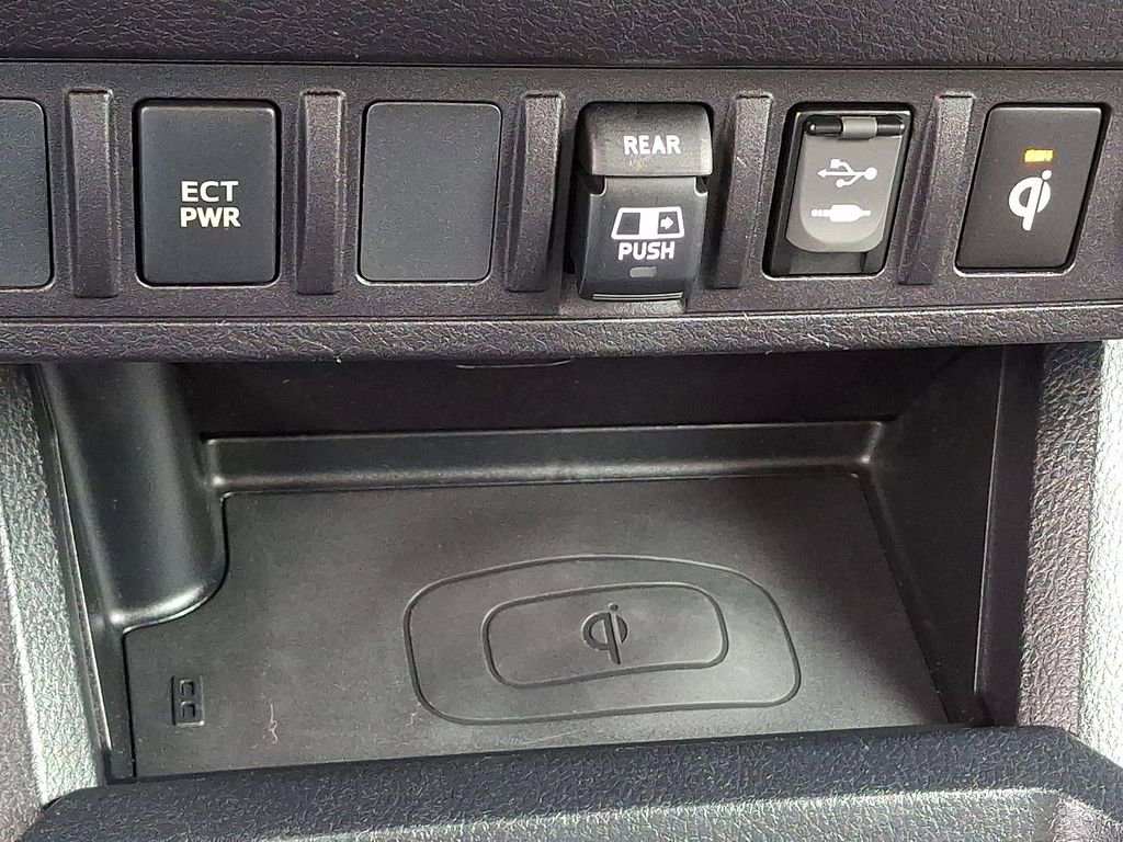 Used 2019 Toyota Tacoma TRD Off-Road image 24