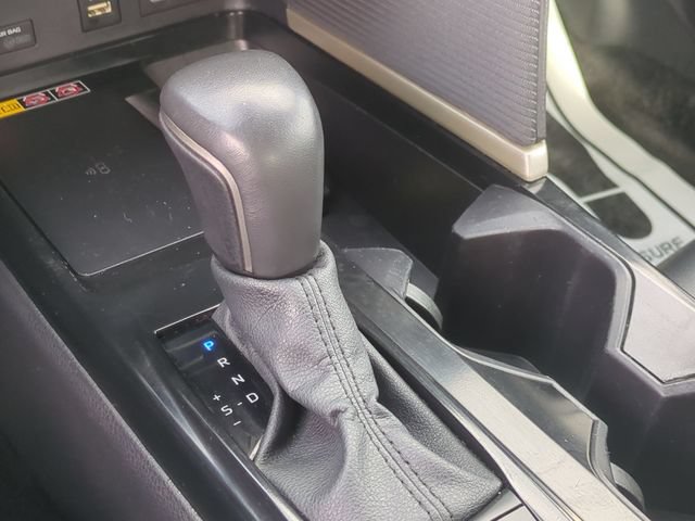Used 2025 Toyota Camry SE FWD image 27