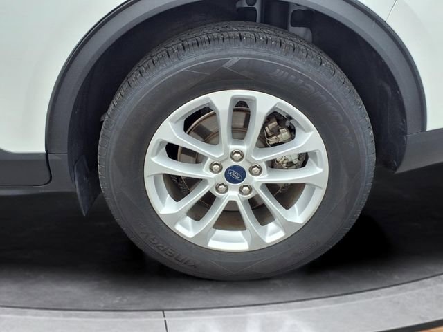 Used 2020 Ford Escape SE image 17