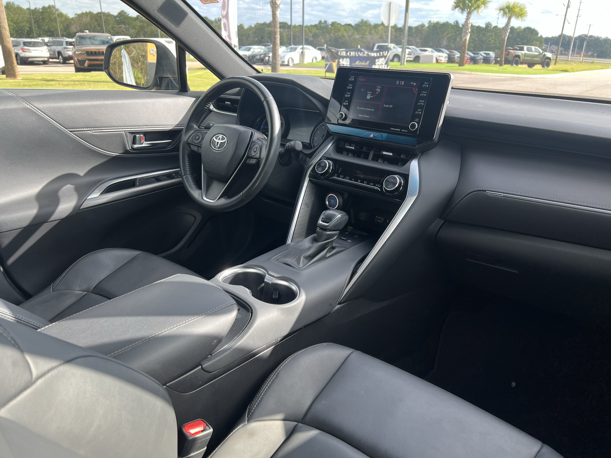 Used 2022 Toyota Venza XLE AWD/4WD image 15