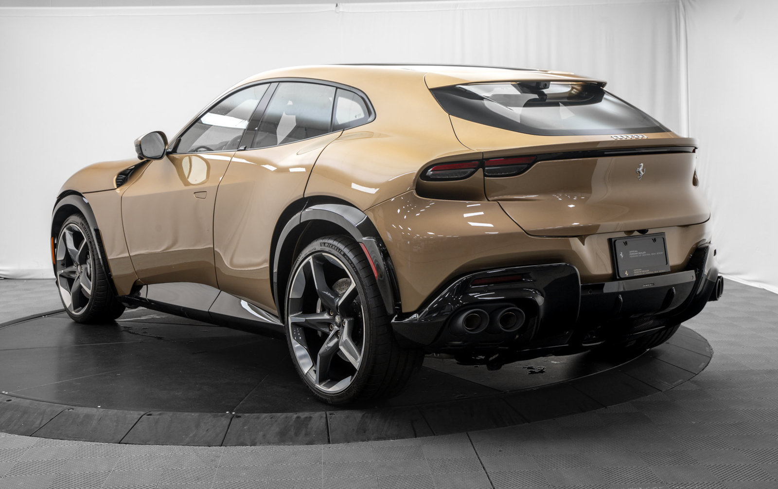 Used 2025 Ferrari Purosangue AWD/4WD image 5