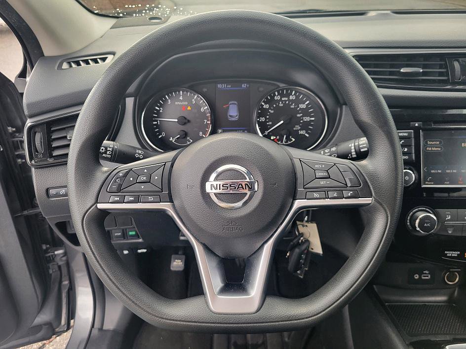 Used 2021 Nissan Rogue Sport S image 13