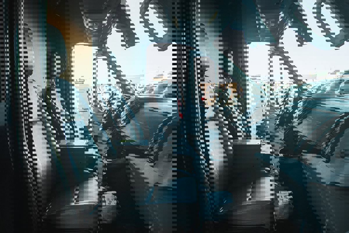 Used 2018 Ford Transit 250 148 Medium Roof image 17