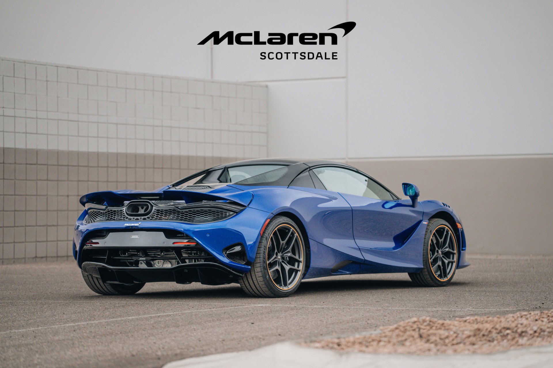 Used 2024 McLaren 750S Spider image 10