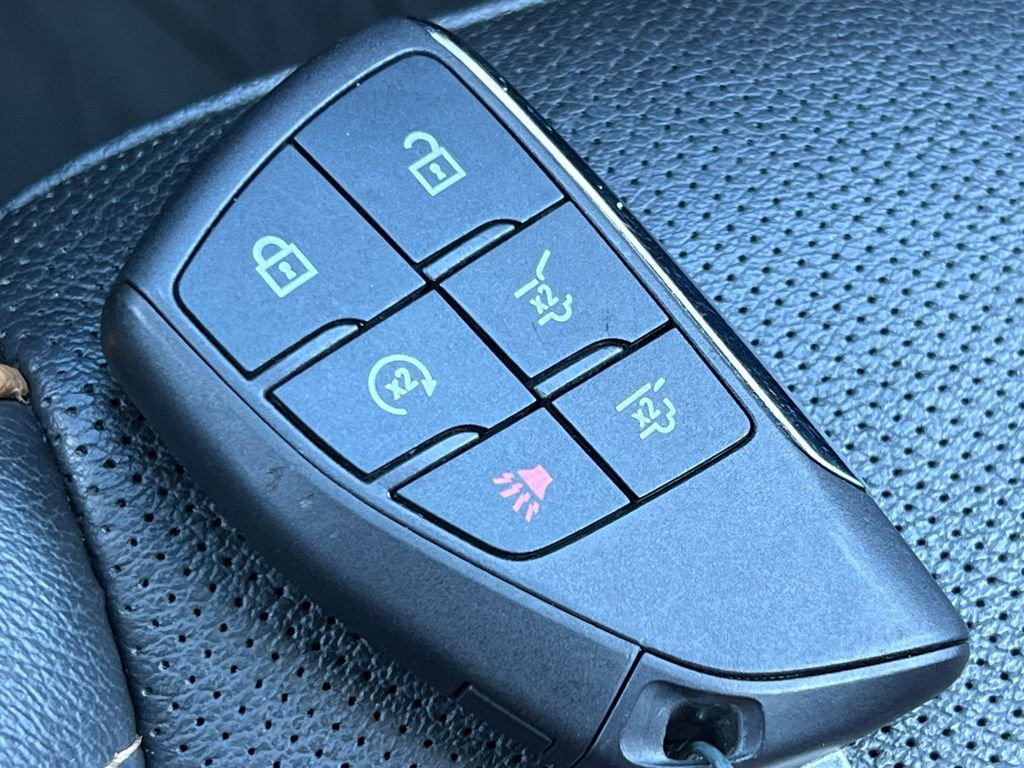 Used 2023 GMC Yukon XL AT4 w/ AT4 Premium Plus Package AWD/4WD image 35