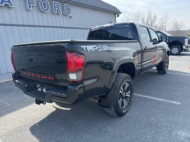 Used 2019 Toyota Tacoma TRD Sport w/ Technology Package AWD/4WD image 3
